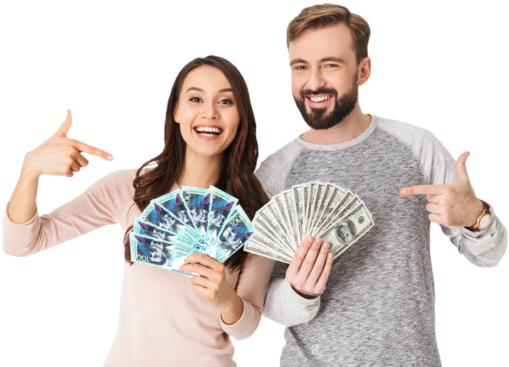 Pareja feliz con dinero